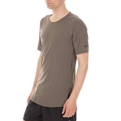 NIKE-Ανδρική κοντομάνικη μπλούζα NIKE TOP SS FTTD UTILITY χακί