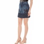 GUESS-Γυναικεία μίνι τζιν φούστα GUESS LAUREL μπλε