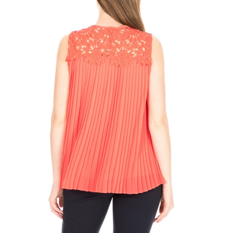 TED BAKER-Γυναικεία αμάνικη μπλούζα TED BAKER SHERBEY PLEATED κόκκινη