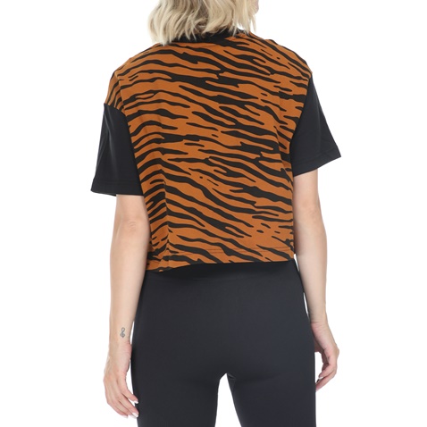 NIKE-Γυναικεία κοντομάνικη μπλούζα NIKE ESSNTL TOP SS AOP μαύρη-καφέ