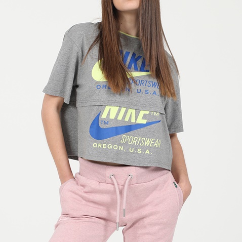 NIKE-Γυναικείο cropped t-shirt NIKE CJ2040 W NSW ICN CLSH SS TOP γκρι