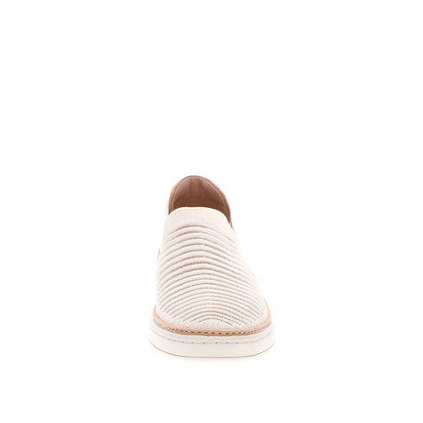 UGG-Γυναικεία slip on UGG Sammy Chevron λευκά