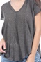 FREE PEOPLE COLLECTION-Γυναικεία κοντομάνικη μπλούζα FREE PEOPLE SAMMIE γκρι