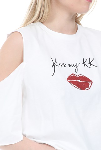 KENDALL + KYLIE-Γυναικεία μπλούζα KENDALL + KYLIE KISS MY LIPS λευκή