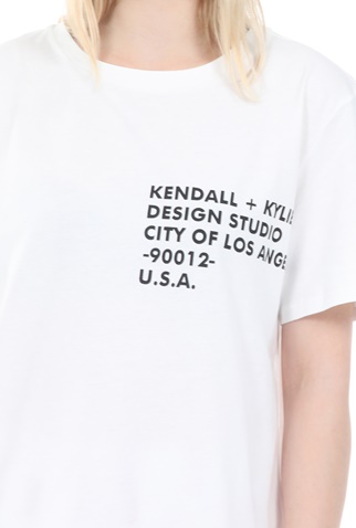 KENDALL + KYLIE-Γυναικείο t-shirt KENDALL + KYLIE LONGFIT LOGO λευκό