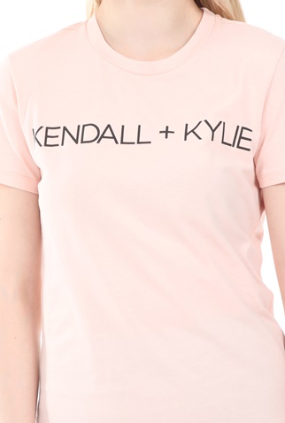 KENDALL + KYLIE-Γυναικείο t-shirt KENDALL + KYLIE BASIC LOGO ροζ