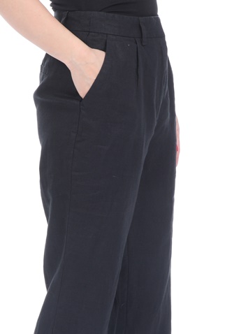 NA-KD-Γυναικεία παντελόνα NA-KD FLARED LINEN μαύρη