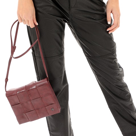 KENDALL+KYLIE-Γυναικεία τσάντα ώμου KENDALL+KYLIE HBKK-221-0005-67 μπορντό