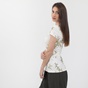 TED BAKER-Γυναικεία μπλούζα TED BAKER PAPYRUS PRINTED FITTED λευκή πράσινη