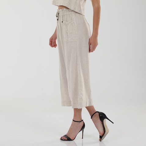 ATTRATTIVO-Γυναικεία cropped παντελόνα 'ALE 9914749 εκρού