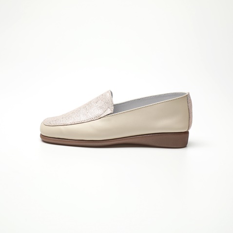 AERO BY KASTA-Γυναικεία μοκασίνια AERO BY KASTA 4120-1140-627 μπεζ χρυσά