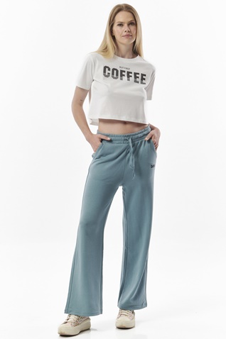 BODY ACTION-Γυναικείο cropped t-shirt BODY ACTION 051325-01 λευκό