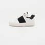 MICHAEL KORS-Γυναικεία slip on sneakers MICHAEL KORS 43F3EMFP1L EMMETT λευκά