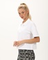 DKNY JEANS-Γυναικεία cropped μπλούζα DKNY DP3T9642 λευκή