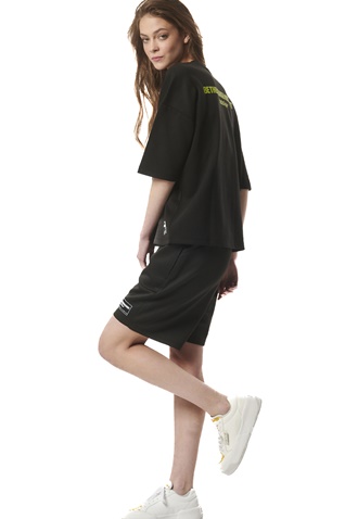 BODY ACTION-Γυναικείο t-shirt BODY ACTION 051423-01 μαύρο