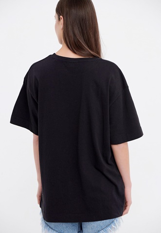 FUNKY BUDDHA-Γυναικείο oversized t-shirt FUNKY BUDDHA μαύρο