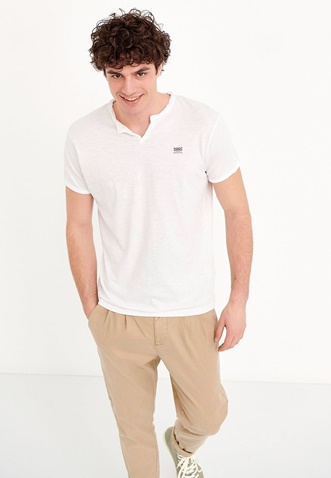 FUNKY BUDDHA-Ανδρικό essential t-shirt FUNKY BUDDHA λευκό με λαιμό henley