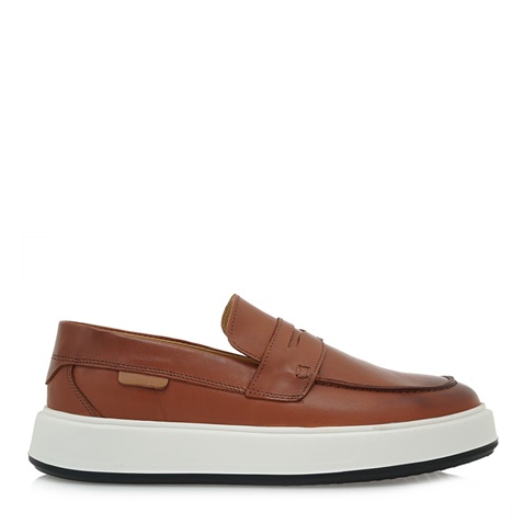 FAMPER-Ανδρικά παπούτσια loafers FAMPER Q555V2902 καφέ ταμπά