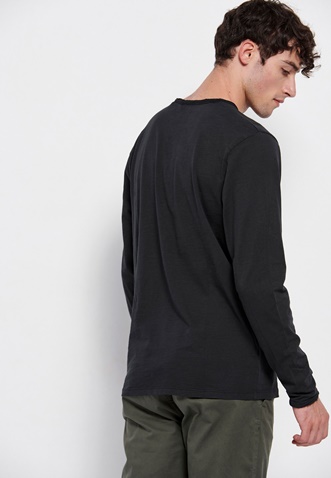 FUNKY BUDDHA-Ανδρική μακρυμάνικη μπλούζα με λαιμό henley FUNKY BUDDHA μαύρη