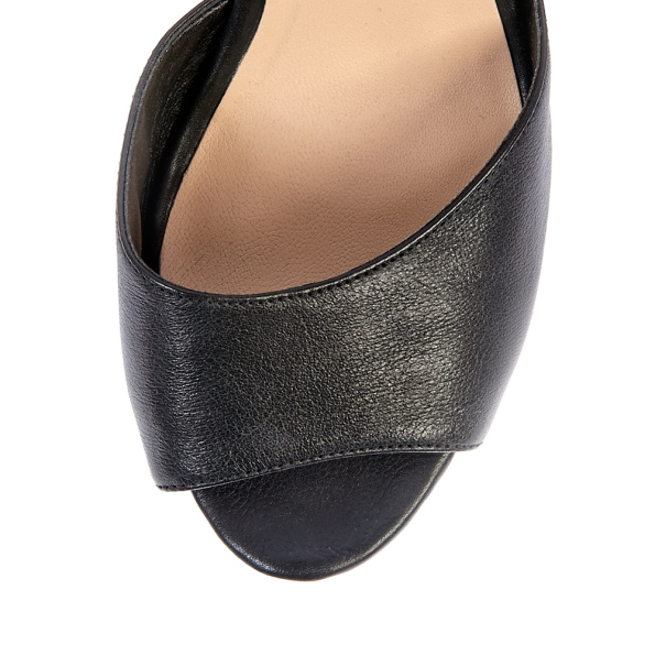 Γυναικεία πέδιλα Guess μαύρα Γυναικεία