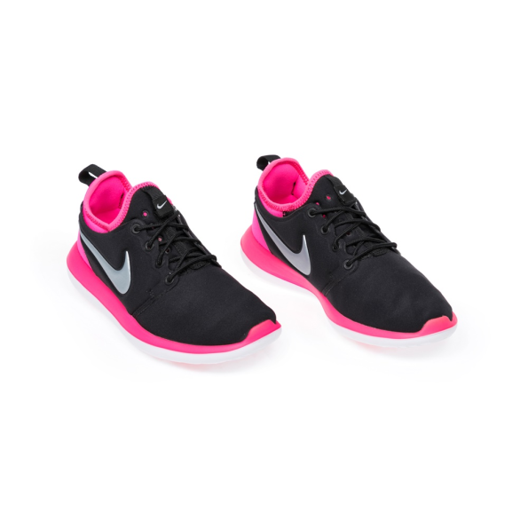 Παιδικά αθλητικά παπούτσια NIKE ROSHE TWO μαύρα Παιδικά