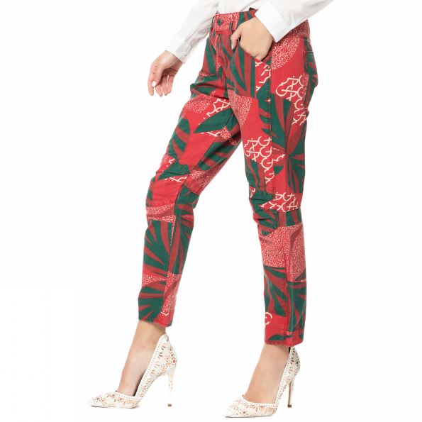 Γυναικείο παντελόνι G-STAR RAW 5622 Elwood X25 3D Boyfriend κόκκινο με print Γυναικεία