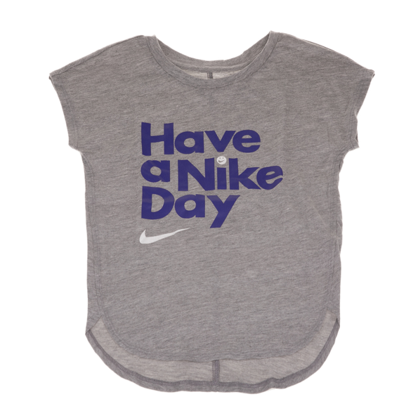 Κοριτσίστικο κοντομάνικο μπλουζάκι NIKE KIDS HAVE A NICE DAY γκρι