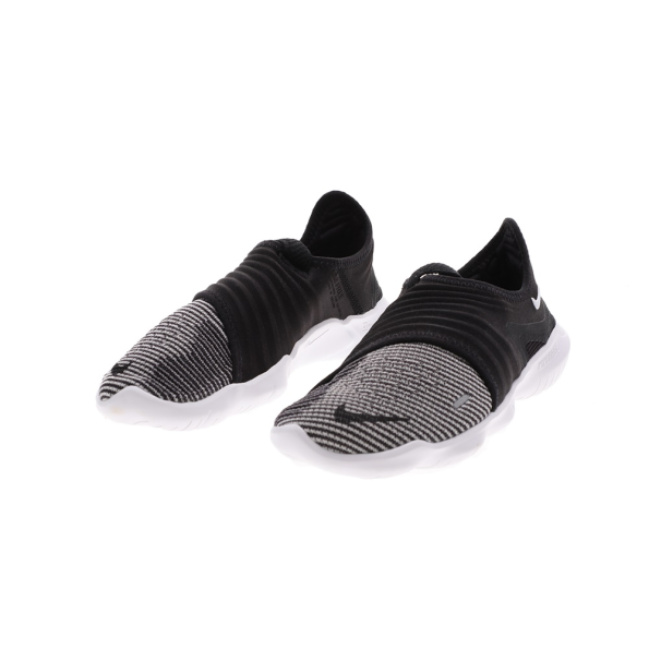 Γυναικεία παπούτσια running NIKE FREE RN FLYKNIT 3 μαύρα λευκά Γυναικεία