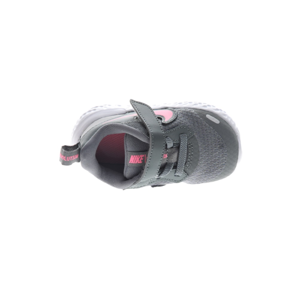 Βρεφικά αθλητικά παπούτσια NIKE REVOLUTION 5 (TDV) γκρι ροζ Παιδικά