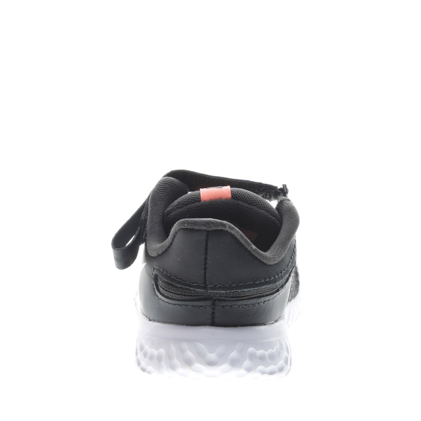 Βρεφικά αθλητικά παπούτσια Nike Revolution 5 FLYEASE (TDV) μαύρα χρυσά Παιδικά