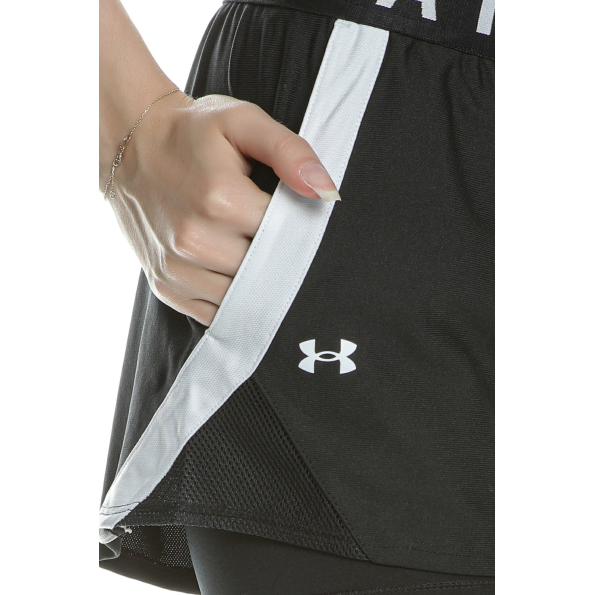 Γυναικείο σορτς UNDER ARMOUR Play Up 2-in-1 λευκό-μαύρο Γυναικεία