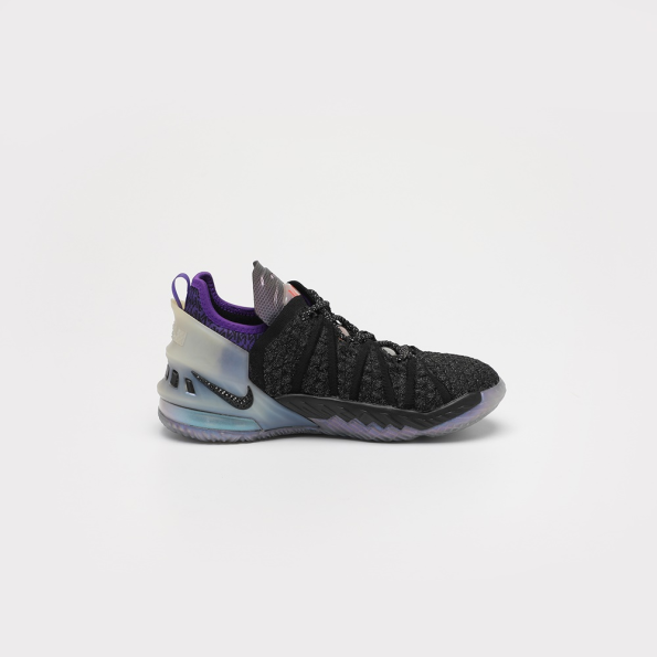 Παιδικά παπούτσια basketball NIKE LEBRON XVIII NRG CT4677 (GS) μαύρα Παιδικά