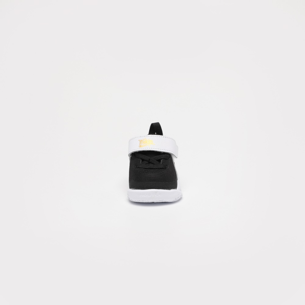 Βρεφικά αθλητικά παπούτσια NIKE TEAM HUSTLE D 10 (TD) ασπρόμαυρα Παιδικά