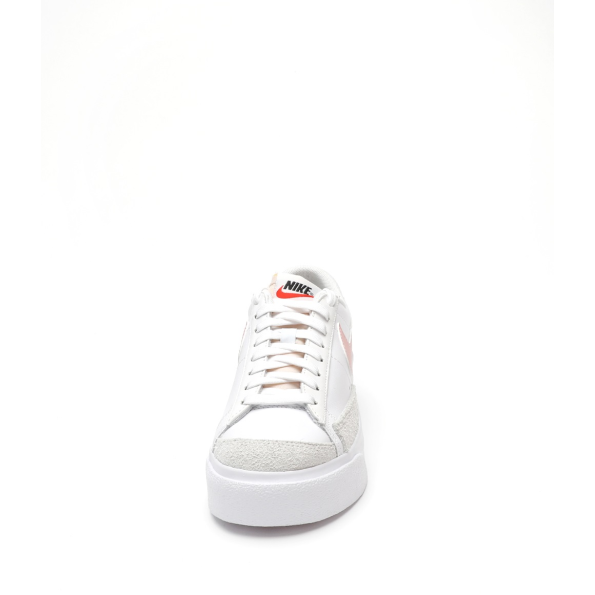 Γυναικεία sneakers NIKE BLAZER LOW PLATFORM λευκά ροζ