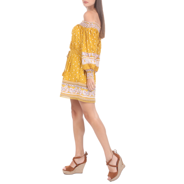 Γυναικεία ολόσωμη φόρμα σορτς SUPERDRY AMEERA OFF SHOULDER κίτρινη εκρού Γυναικεία