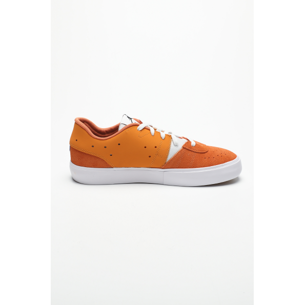Ανδρικά sneakers NIKE DM1681 JORDAN SERIES .05 πορτοκαλί Ανδρικά
