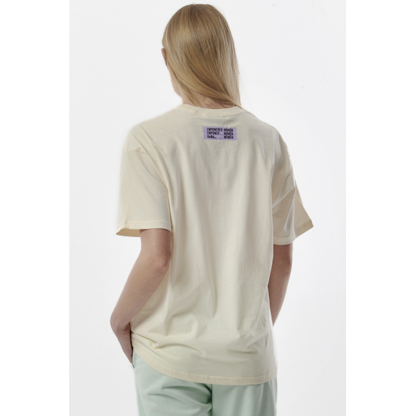 Γυναικείο oversized t-shirt BODY ACTION 051318-01 εκρού Γυναικεία
