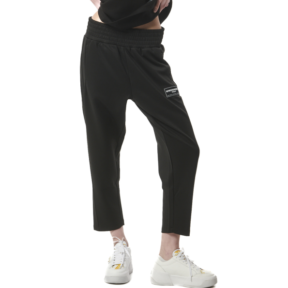 Γυναικείο cropped παντελόνι φόρμας BODY ACTION 021433-01 μαύρο