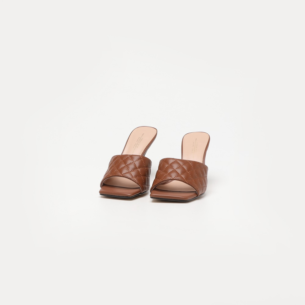 Γυναικεία πέδιλα mules 19V69 ITALIA AM 05115018 καφέ Γυναικεία