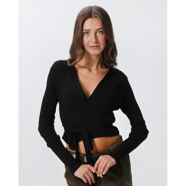 Γυναικεία πλεκτή cropped μπλούζα ATTRATTIVO 9P21181 μαύρη