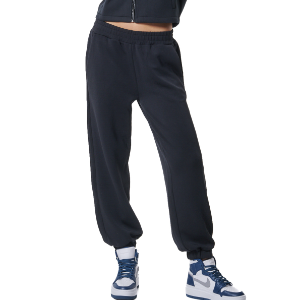 Γυναικείο παντελόνι φόρμας BODY ACTION 021446-01 μαύρο
