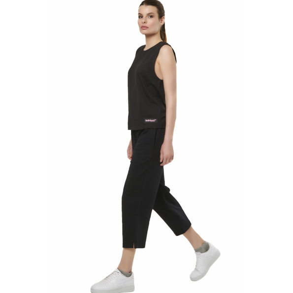 Γυναικείο crop παντελόνι φόρμας BODY ACTION 021531-01 μαύρο