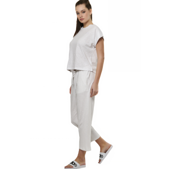 Γυναικείο crop παντελόνι φόρμας BODY ACTION 021532-01 λευκό