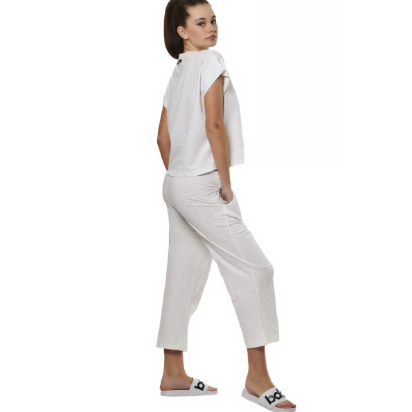 Γυναικείο crop παντελόνι φόρμας BODY ACTION 021532-01 λευκό