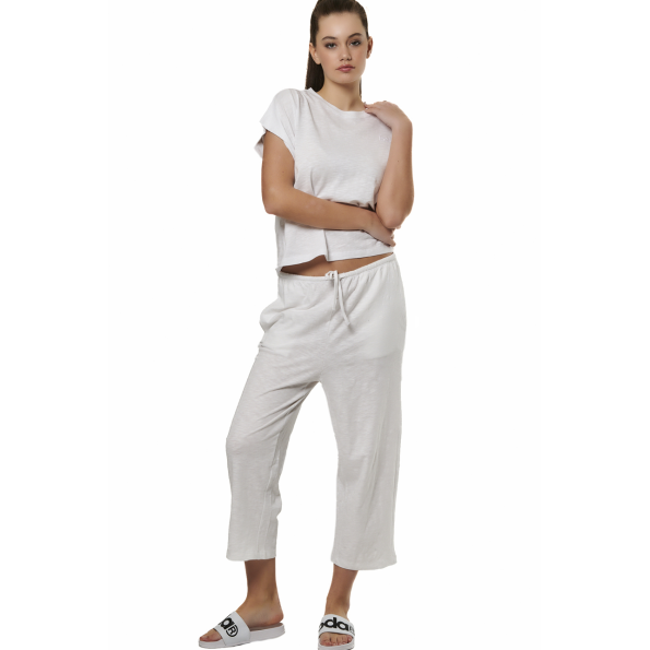 Γυναικείο crop παντελόνι φόρμας BODY ACTION 021532-01 λευκό