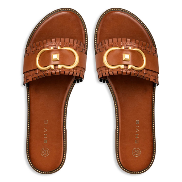 Γυναικεία flat σανδάλια ENVIE E96-19054 καφέ