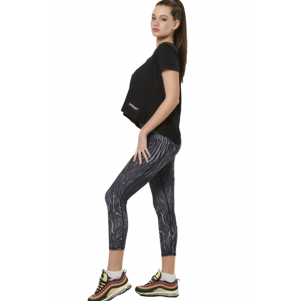 Γυναικείο αθλητικό κολάν BODY ACTION 011516-01 μαύρο εμπριμέ