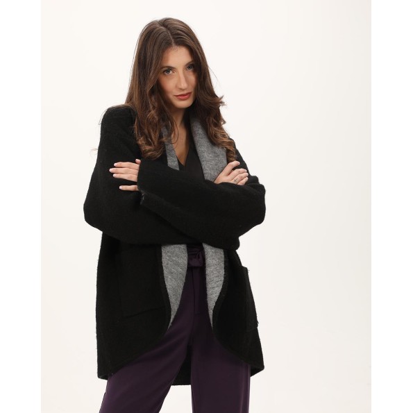 Γυναικεία πλεκτή ζακέτα ATTRATTIVO 9P22163 μαύρη Γυναικεία