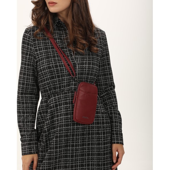 Γυναικείο τσαντάκι κινητού ATTRATTIVO 9T19856H μπορντό Γυναικεία