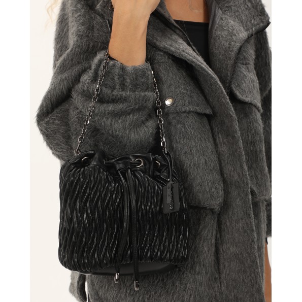 Γυναικεία τσάντα χιαστί ATTRATTIVO 9T22048 μαύρη Γυναικεία